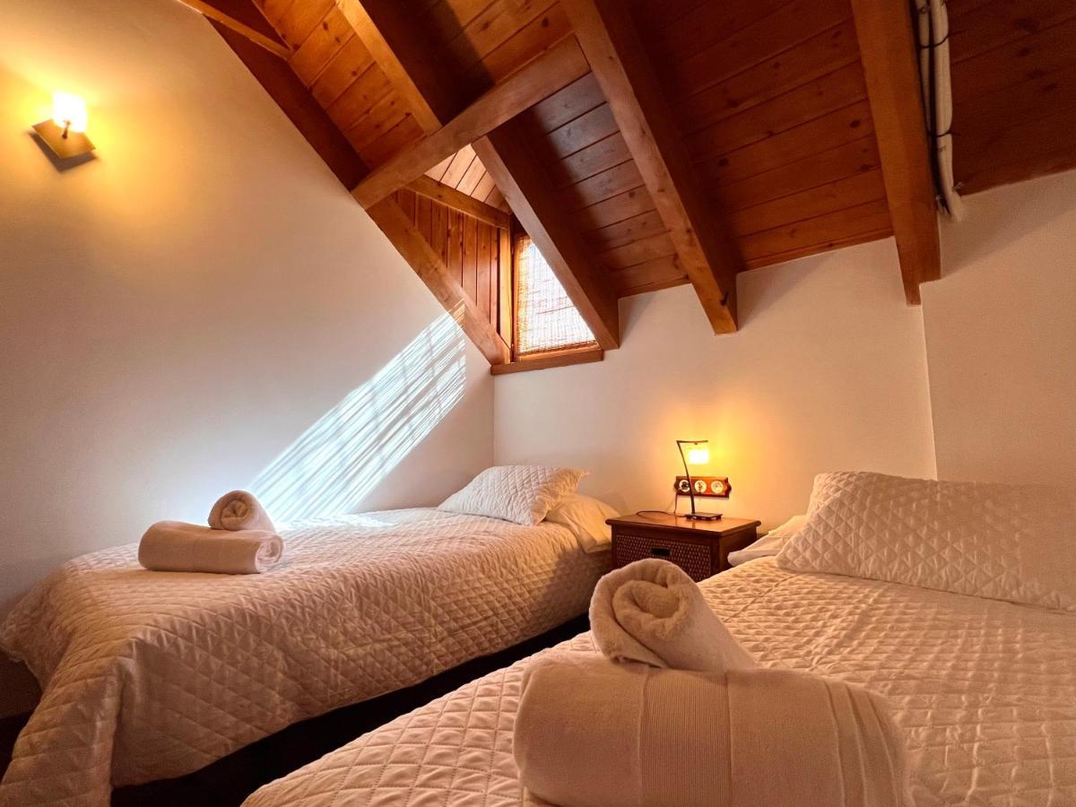 Apartament La Noguera - L'Amfitriona Rialp Kültér fotó