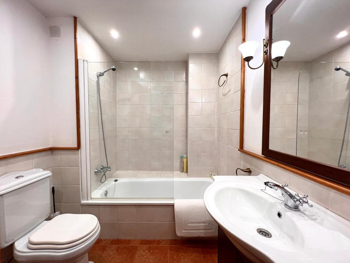 Apartament La Noguera - L'Amfitriona Rialp Kültér fotó