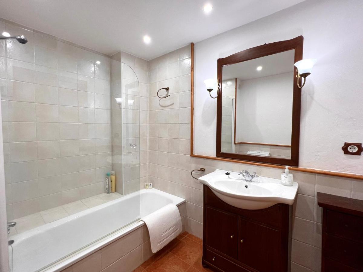 Apartament La Noguera - L'Amfitriona Rialp Kültér fotó