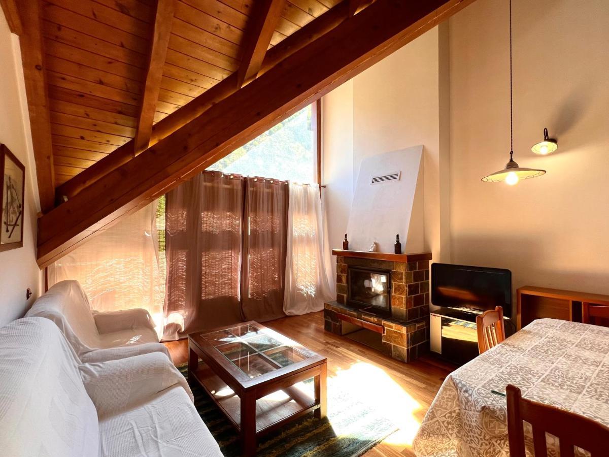Apartament La Noguera - L'Amfitriona Rialp Kültér fotó