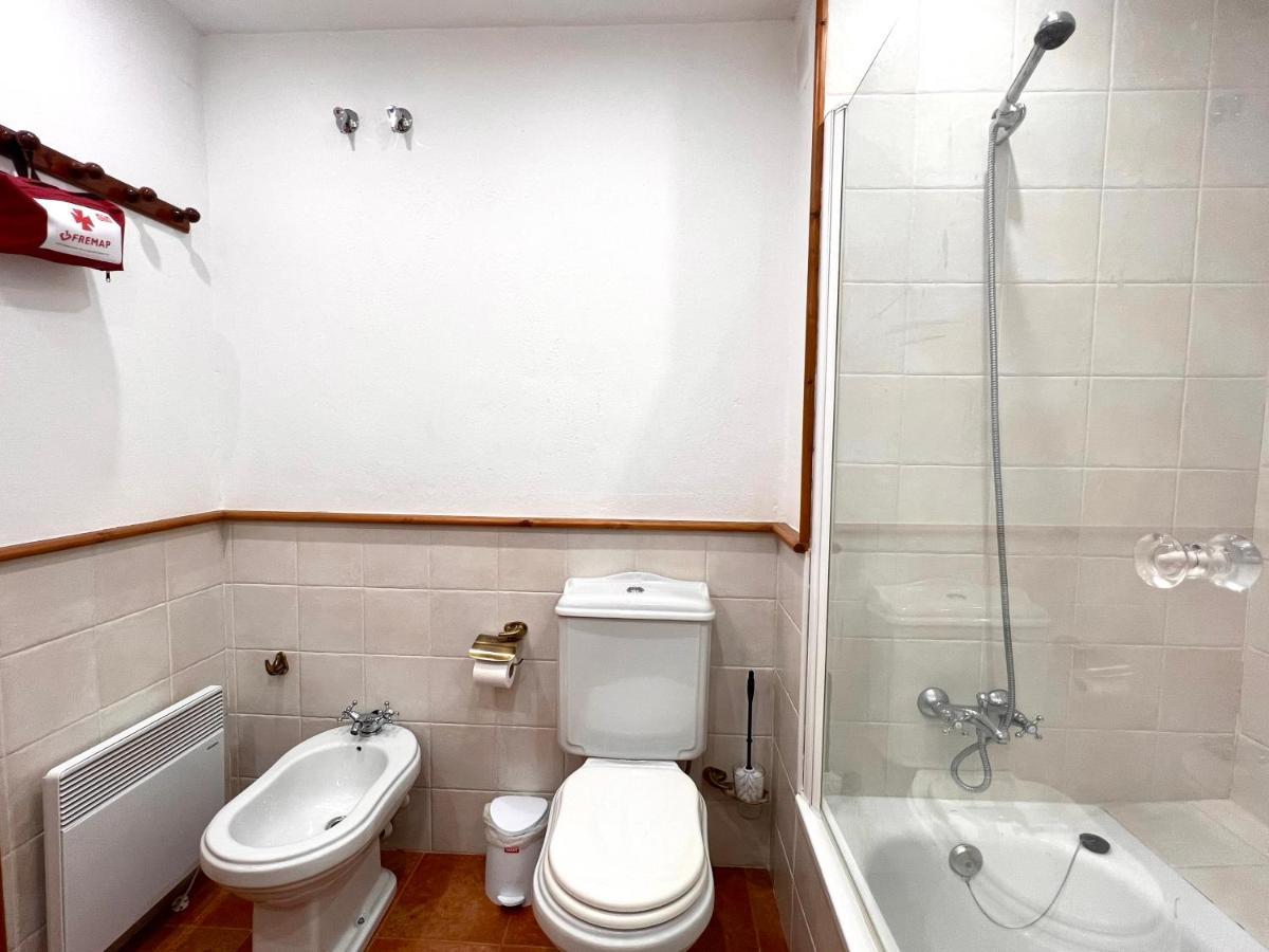 Apartament La Noguera - L'Amfitriona Rialp Kültér fotó